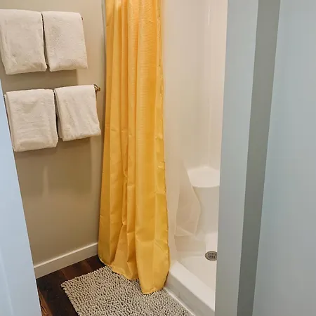 The Iris Garden Downtown Cottages And Suites Nashville Room photo
