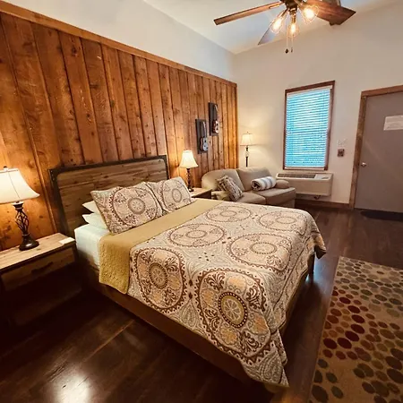The Iris Garden Downtown Cottages And Suites Nashville Room photo