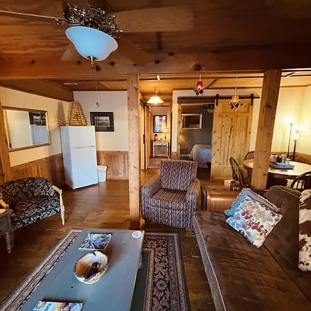 The Iris Garden Downtown Cottages And Suites Nashville Room photo