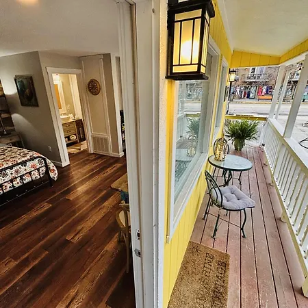 The Iris Garden Downtown Cottages And Suites Nashville Room photo